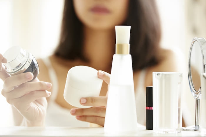 美容液を塗るおすすめのタイミングはいつ?化粧水や乳液との順番は?
