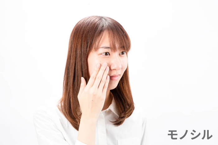 ファンデ前に化粧下地をムラ無くなじませる