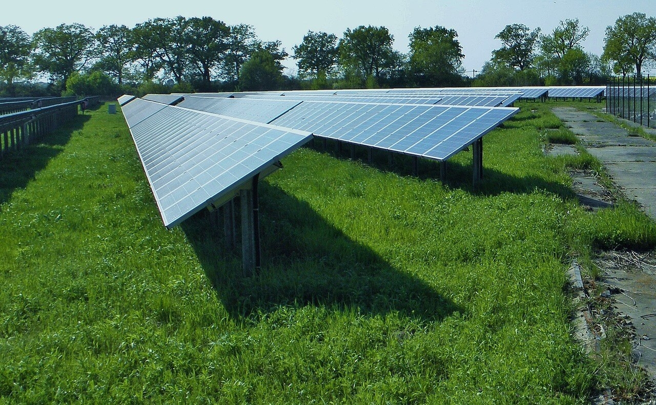 (産業用比較)太陽光発電おすすめパネルメーカー3選