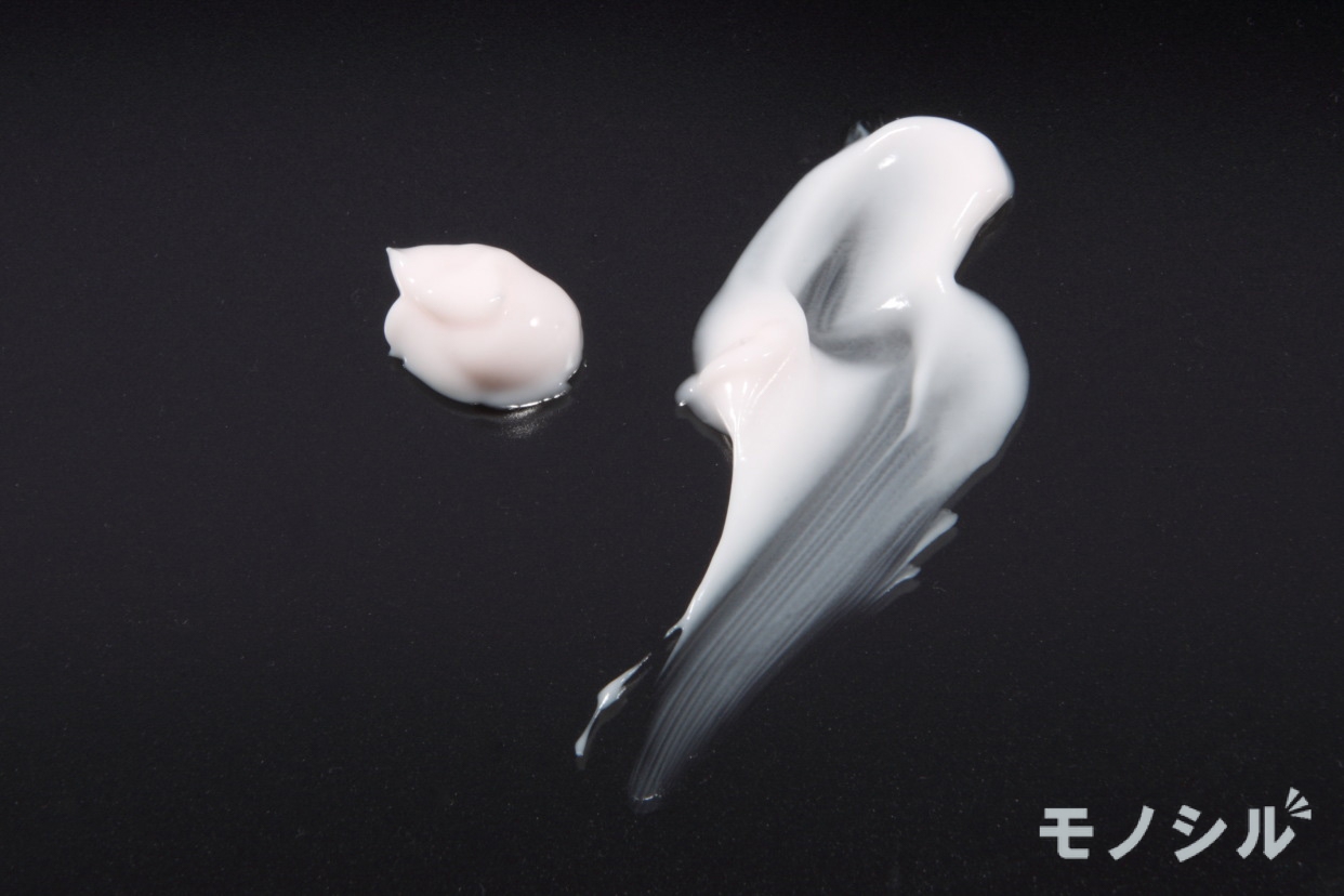 LITS(リッツ) ホワイト 薬用ステムクリームの商品画像サムネ5 商品のテクスチャー