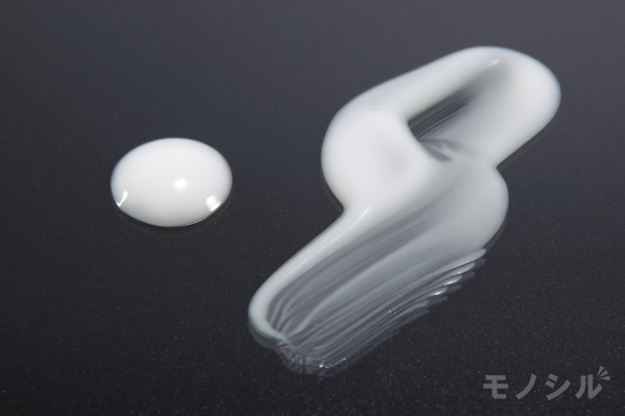 FANCL(ファンケル) モイストリファイン 乳液 Ⅱ しっとりの商品画像5 商品のテクスチャ−