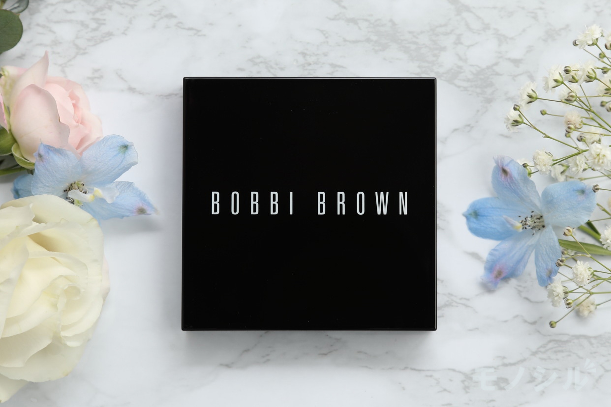 BOBBI BROWN(ボビイブラウン) ハイライティング パウダーの商品画像1 商品正面のパッケージ