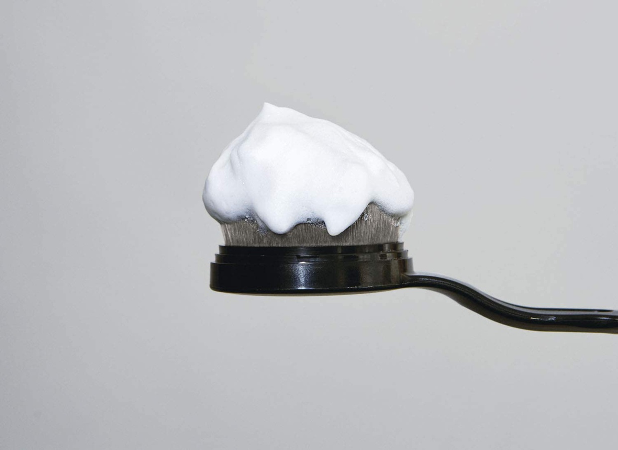 COGIT(コジット) 透明肌 竹炭ボディロングブラシの商品画像3 