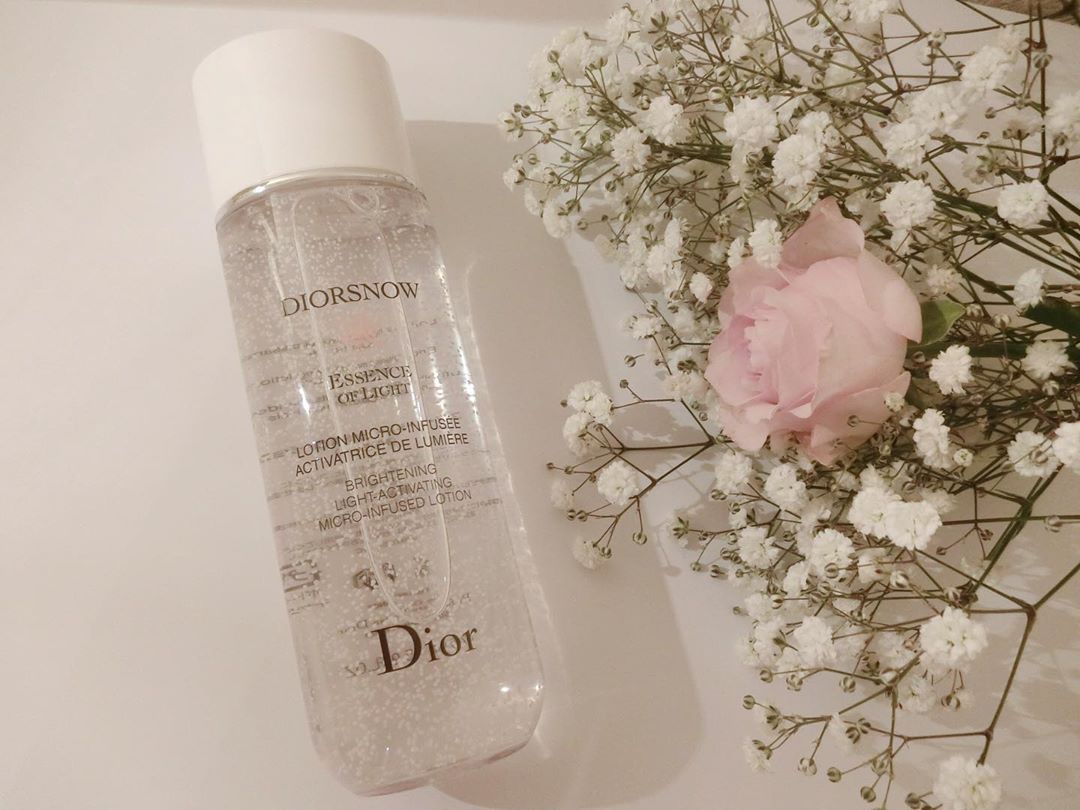 『白い粒々はビタミンEのマイクロカプセ』by Ayaka : Dior(ディオール) スノー ライト エッセンス ローションの口コミ