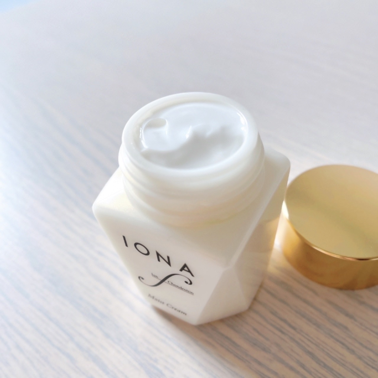 IONA f(イオナ エフ) モイスト クリームの良い点・メリットに関する日高あきさんの口コミ画像3
