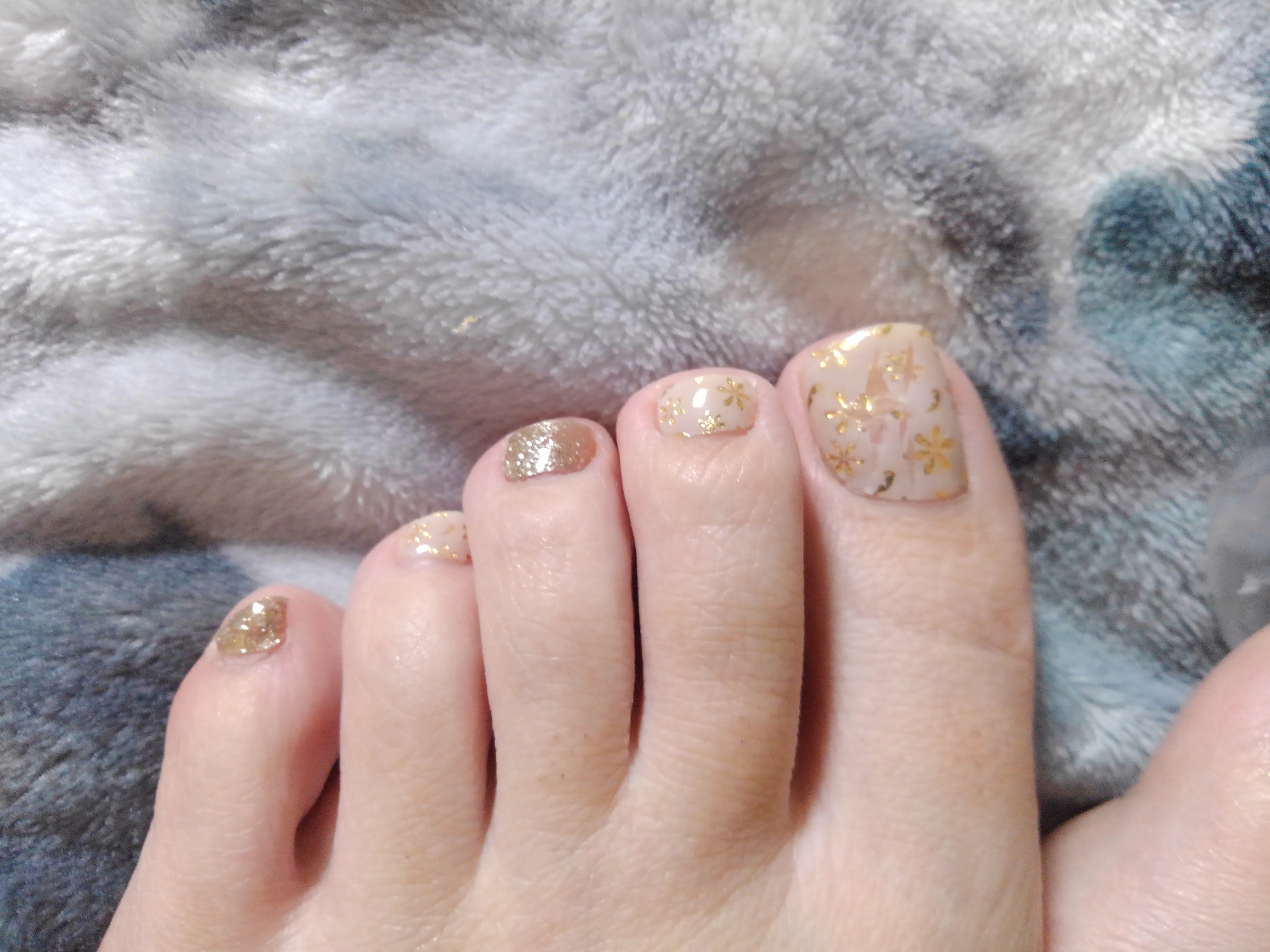 セリア　貼るジェルネイル　足爪用の良い点・メリットに関するバドママ★フォロバ100◎さんの口コミ画像3