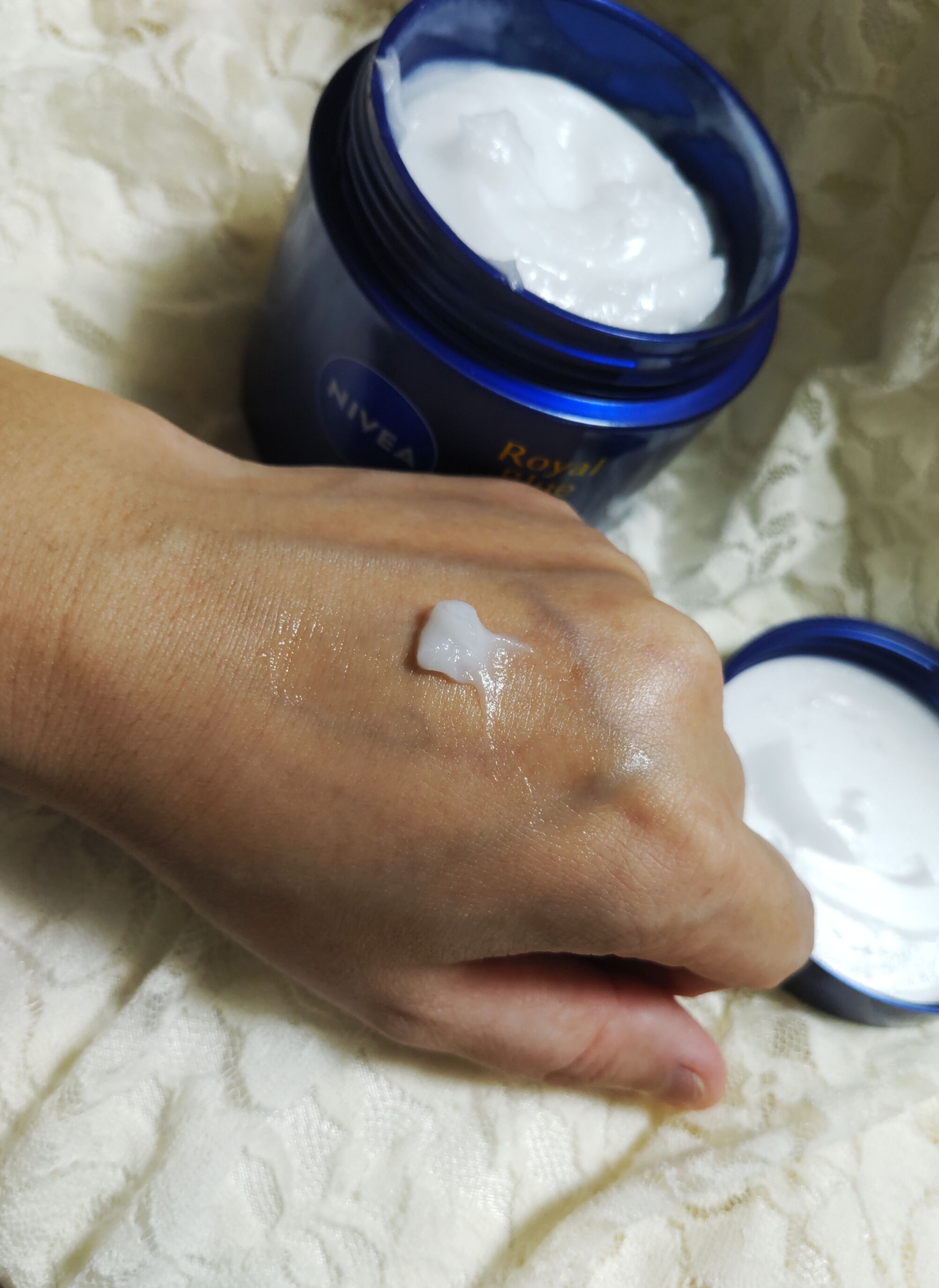 ニベア ロイヤルブルーボディクリーム うるおい密封ケア 超乾燥肌を使った恵未さんのクチコミ画像7