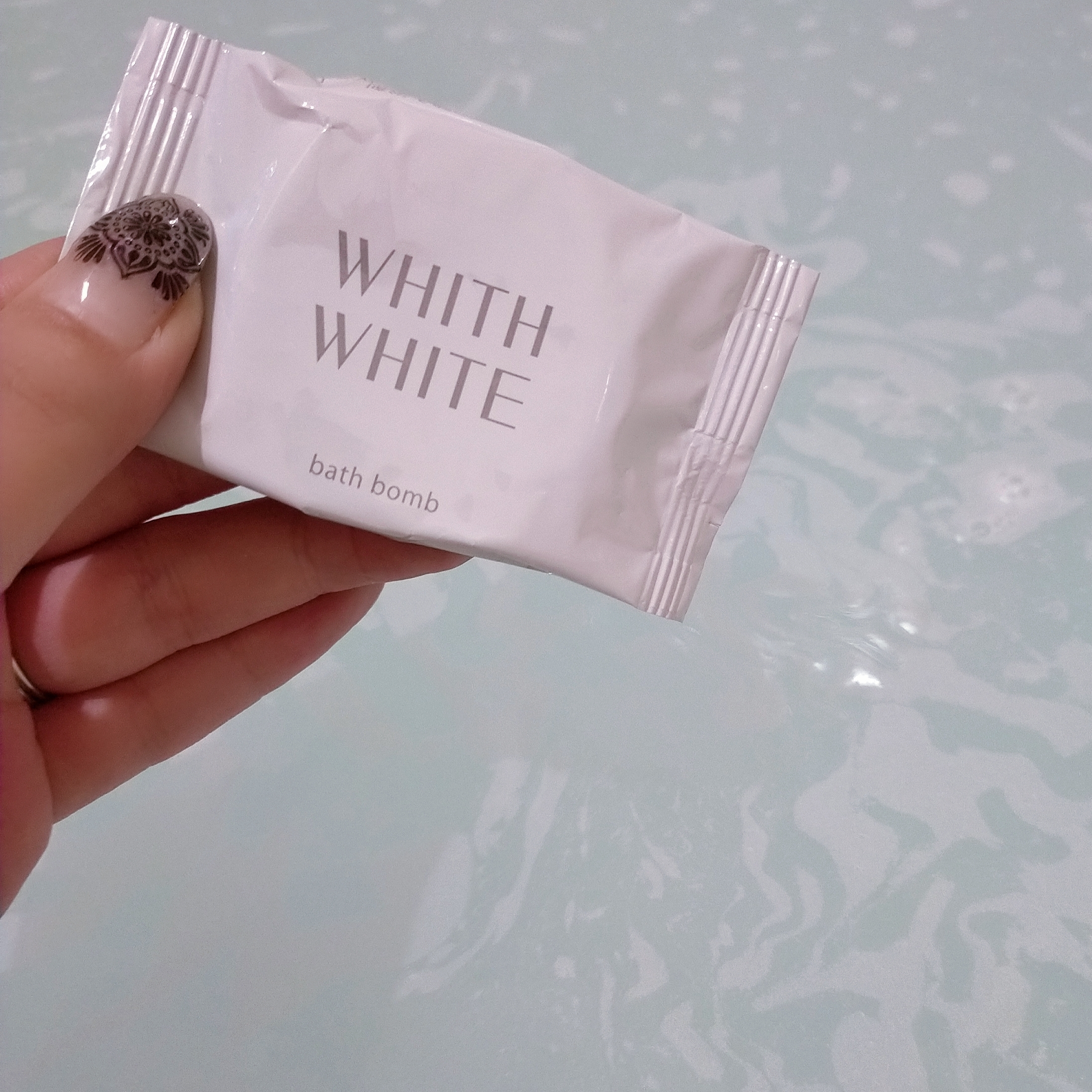 WHITH WHITE(フィスホワイト) 炭酸入浴剤の良い点・メリットに関するみこさんの口コミ画像2