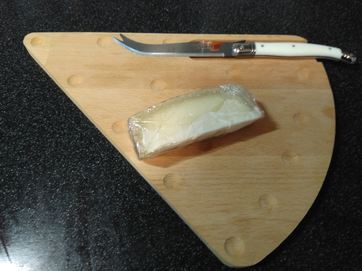 Jean Dubost Laguiole(ジャン・デュボ・ライヨール) チーズボードセットを使った毎日晴れ子さんのクチコミ画像1